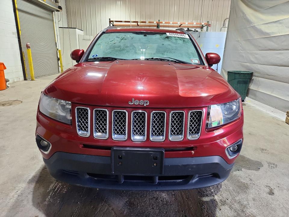 42046386 :رقم المزاد ، 1C4NJDEB2GD697355 vin ، 2016 Jeep Compass مزاد بيع