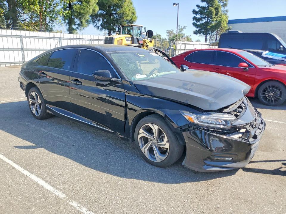 41759076 :رقم المزاد ، 1HGCV1F43JA122959 vin ، 2018 Honda Accord مزاد بيع