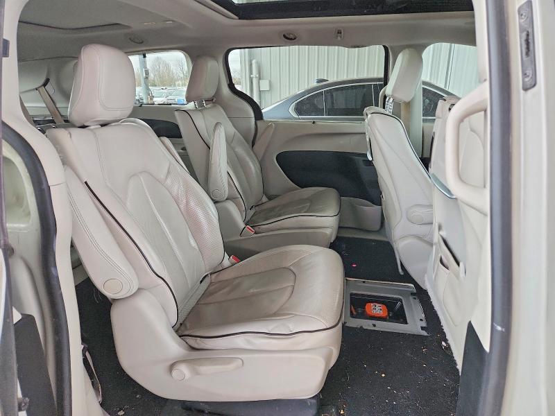 Продажа на аукционе авто 2017 Chrysler Pacifica, vin: 2C4RC1N70HR710933, номер лота: 79933775