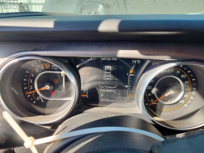 47278756 :رقم المزاد ، 1C4HJXDG5JW110802 vin ، 2018 Jeep Wrangler Unlimited مزاد بيع