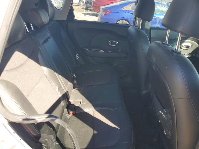 2018 Kia Soul მანქანა იყიდება აუქციონზე, vin: KNDJX3AA8J7617003, აუქციონის ნომერი: 45844696