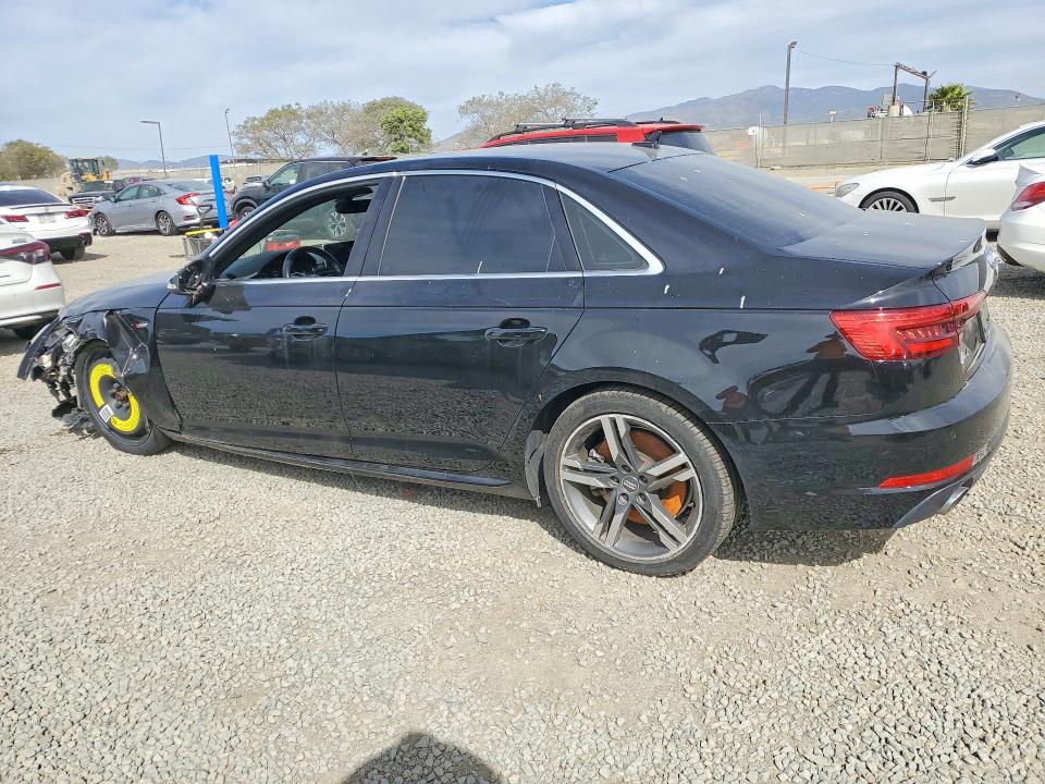 41796756 :رقم المزاد ، WAUENAF4XHN017486 vin ، 2017 Audi A4 مزاد بيع