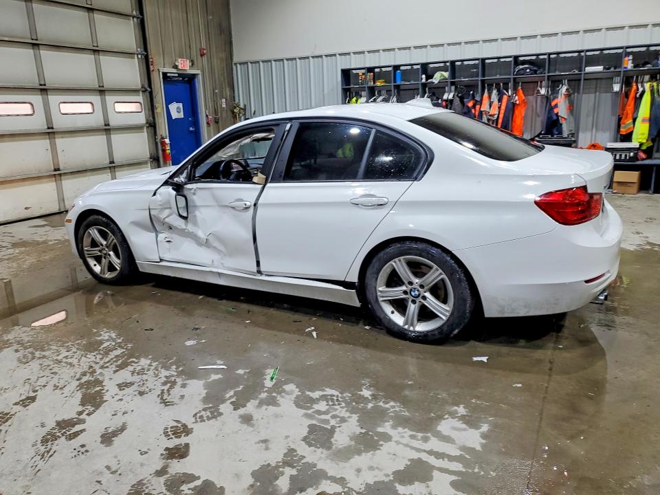 2013 Bmw 328 მანქანა იყიდება აუქციონზე, vin: WBA3B3C54DF539978, აუქციონის ნომერი: 79226635