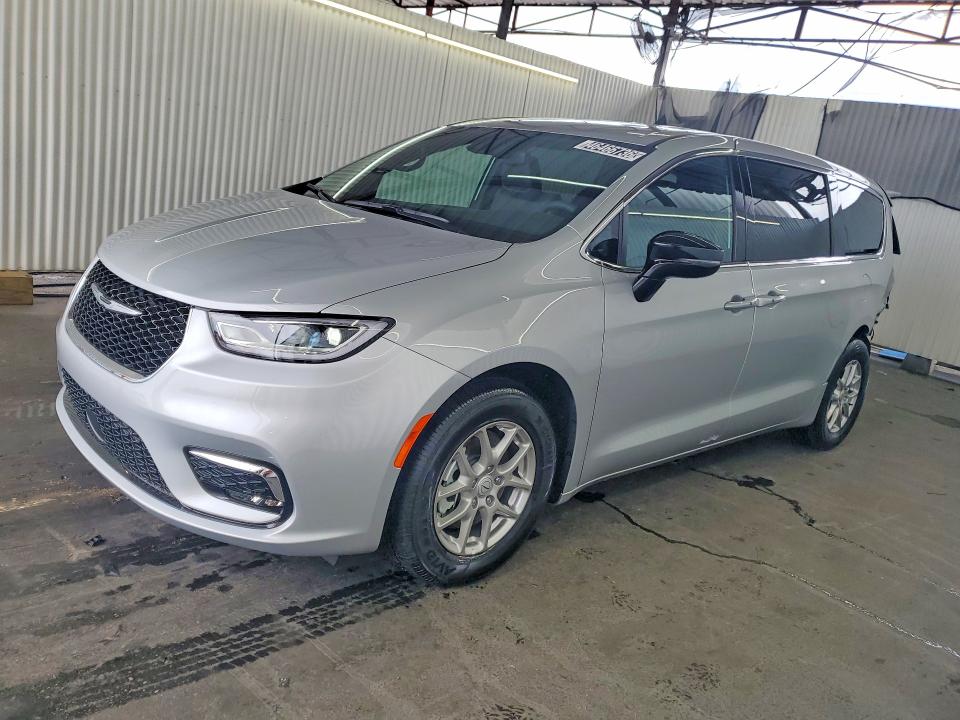 Auction sale of the 2026 Chrysler Pacifica, vin: 2C4RC1BG5TR185848, lot number: 46466736