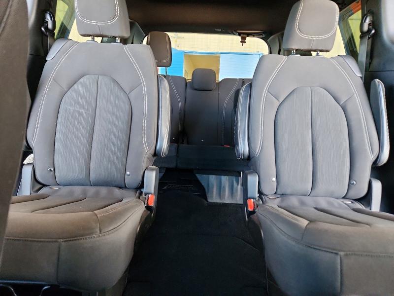 46947756 :رقم المزاد ، 2C4RC1FG3KR746900 vin ، 2019 Chrysler Pacifica مزاد بيع