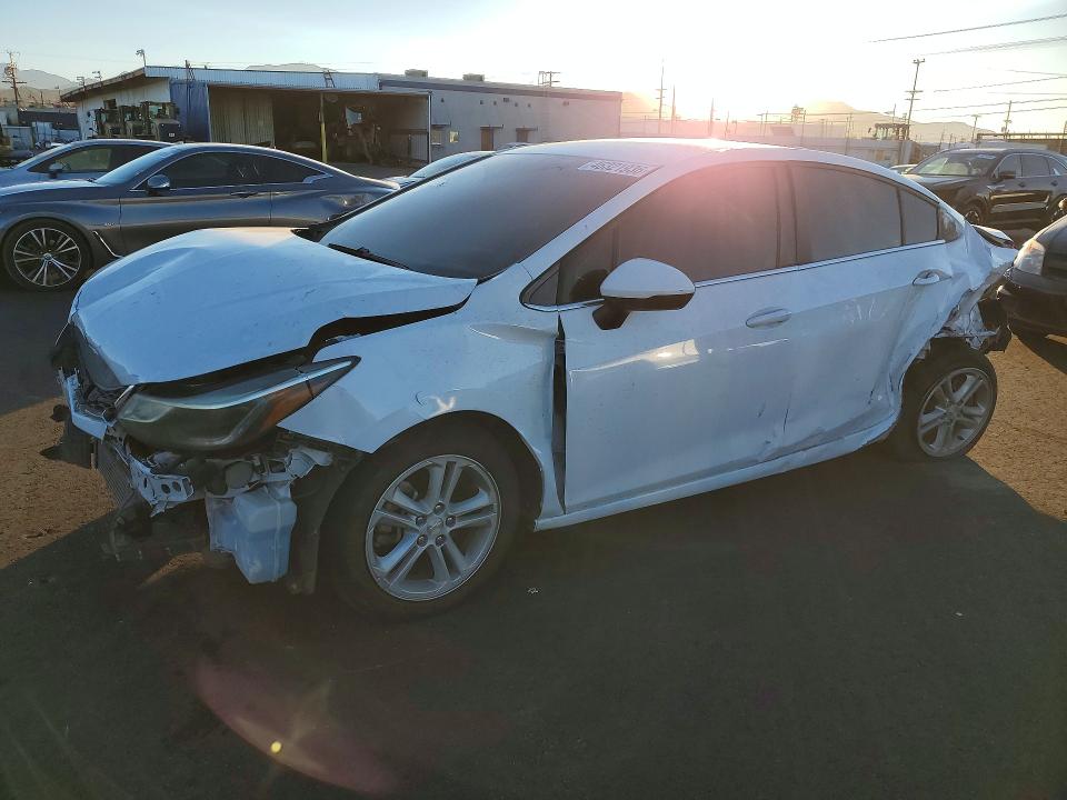 46321936 :رقم المزاد ، 1G1BE5SM9J7192253 vin ، 2018 Chevrolet Cruze مزاد بيع