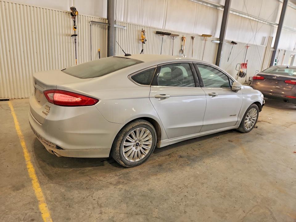 46943736 :رقم المزاد ، 3FA6P0LUXER247494 vin ، 2014 Ford Fusion Hybrid مزاد بيع