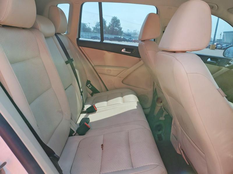 2016 Volkswagen Tiguan მანქანა იყიდება აუქციონზე, vin: WVGBV7AX9GW525236, აუქციონის ნომერი: 47136786