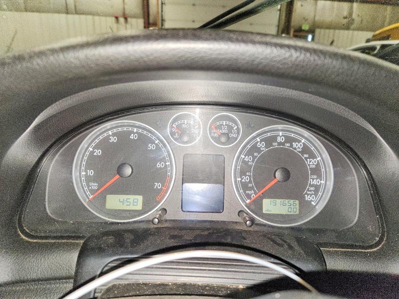 Продажа на аукционе авто 2001 Volkswagen Passat, vin: WVWYH63B21E253949, номер лота: 47844276