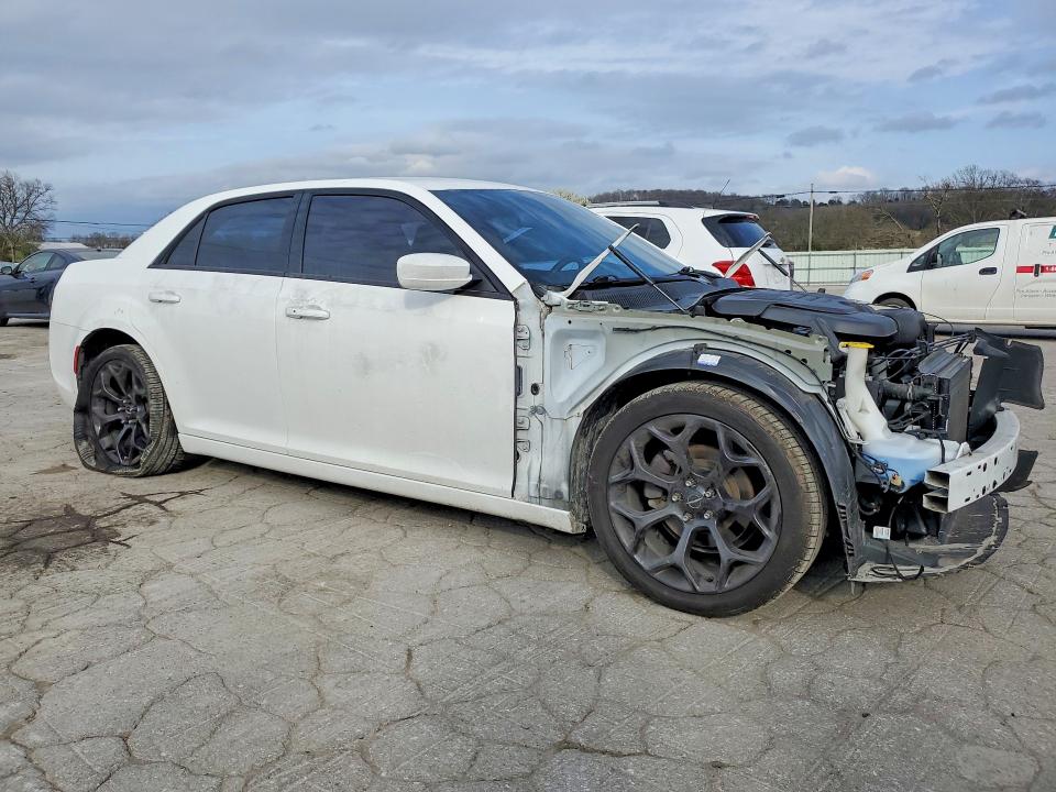 45681866 :رقم المزاد ، 2C3CCABG9KH516025 vin ، 2019 Chrysler 300 مزاد بيع