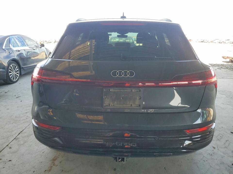 2024 Audi Q8 E-tron მანქანა იყიდება აუქციონზე, vin: WA15AAGE1RB045535, აუქციონის ნომერი: 47409756