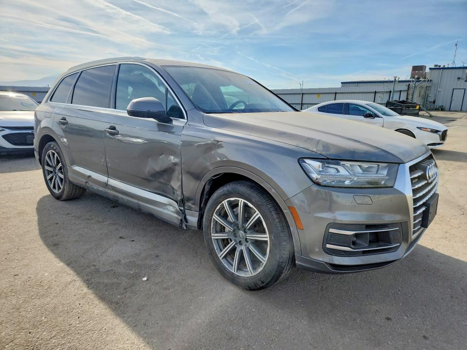 Продажа на аукционе авто 2017 Audi Q7, vin: WA1LAAF72HD016719, номер лота: 47391716