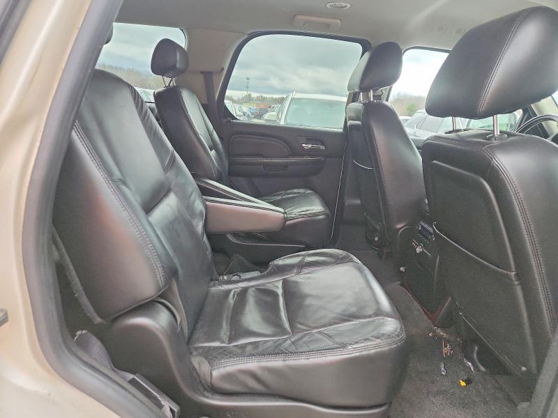 2010 Cadillac Escalade მანქანა იყიდება აუქციონზე, vin: 1GYUKAEF3AR101569, აუქციონის ნომერი: 47805186
