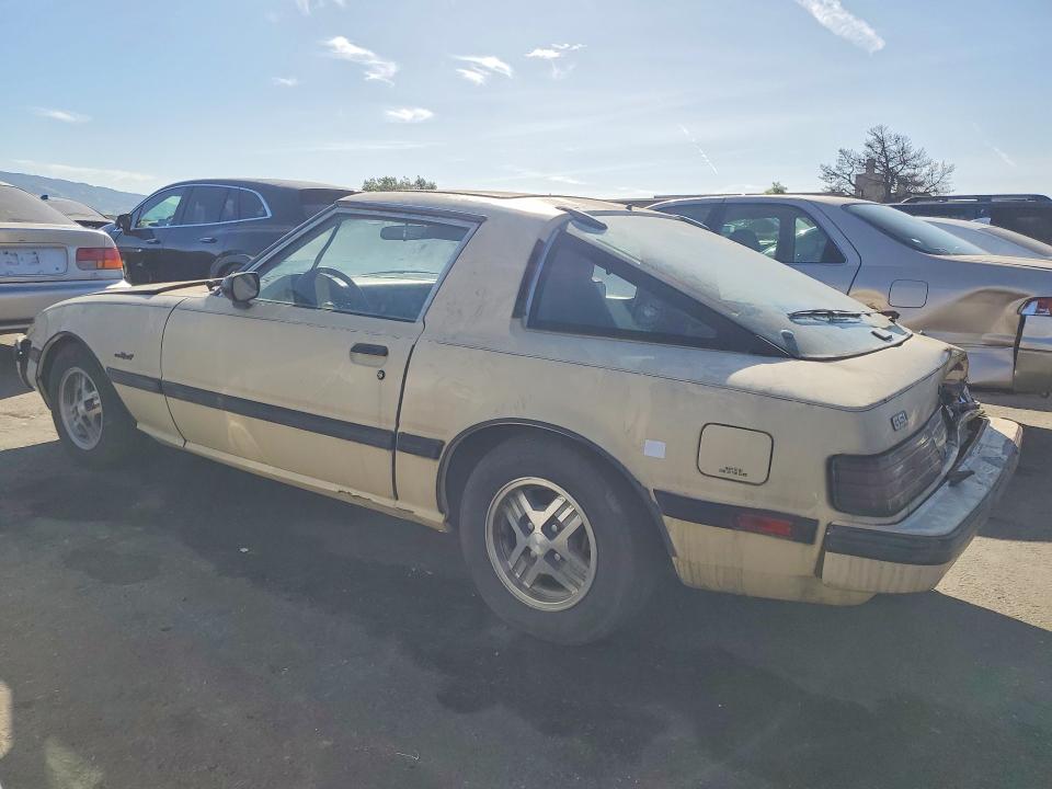 46220376 :رقم المزاد ، JM1FB3313F0886835 vin ، 1985 Mazda Rx7 مزاد بيع