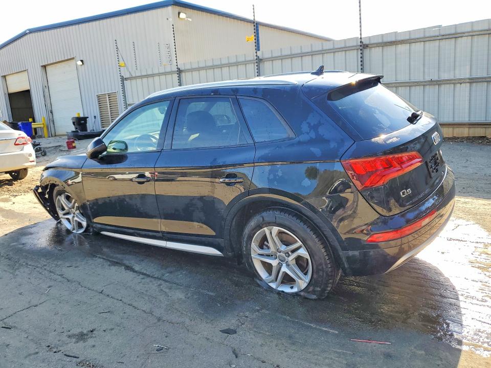 Продажа на аукционе авто 2018 Audi Q5, vin: WA1ANAFY8J2103076, номер лота: 46852756