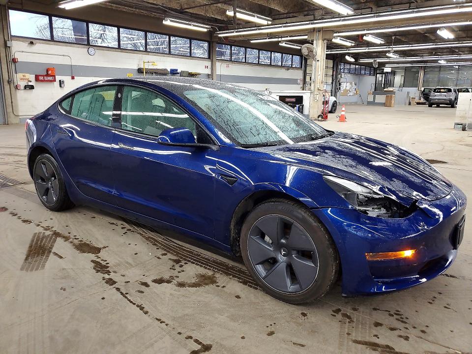45493546 :رقم المزاد ، 5YJ3E1EA5NF370374 vin ، 2022 Tesla Model 3 مزاد بيع
