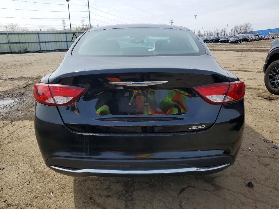 46927616 :رقم المزاد ، 1C3CCCAB8FN605387 vin ، 2015 Chrysler 200 مزاد بيع