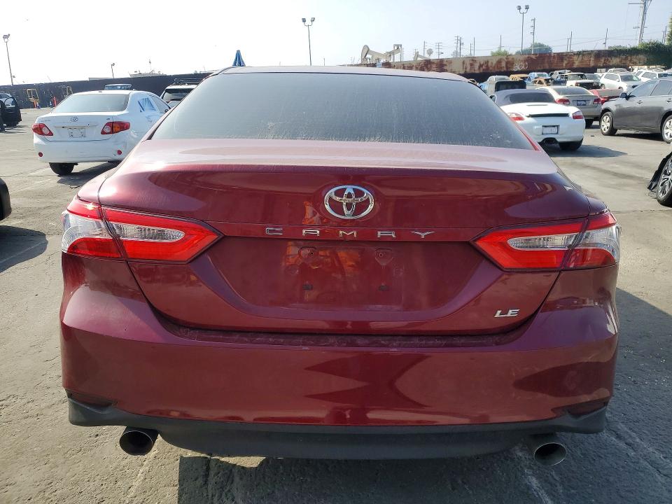 2018 Toyota Camry მანქანა იყიდება აუქციონზე, vin: 4T1B11HK4JU629154, აუქციონის ნომერი: 47576116