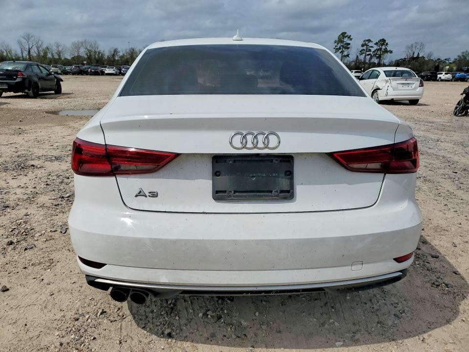 79956415 :رقم المزاد ، WAUAUGFF4H1040257 vin ، 2017 Audi A3 مزاد بيع