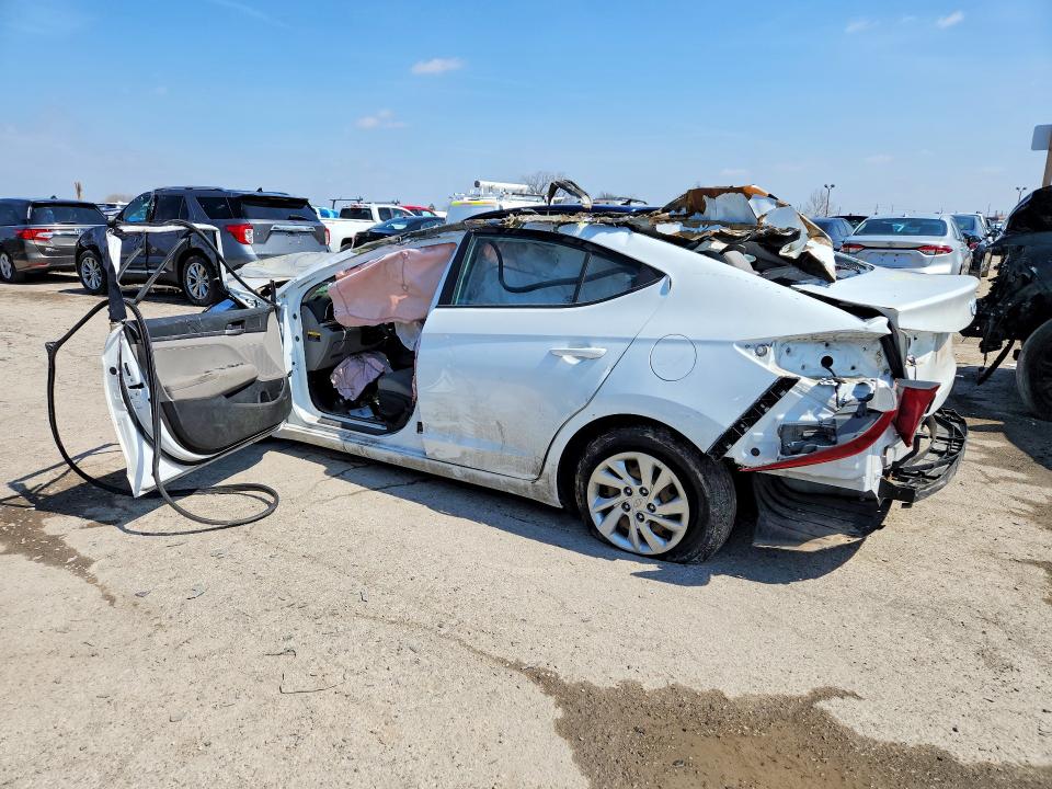 2017 Hyundai Elantra მანქანა იყიდება აუქციონზე, vin: 5NPD74LF5HH206966, აუქციონის ნომერი: 46694086