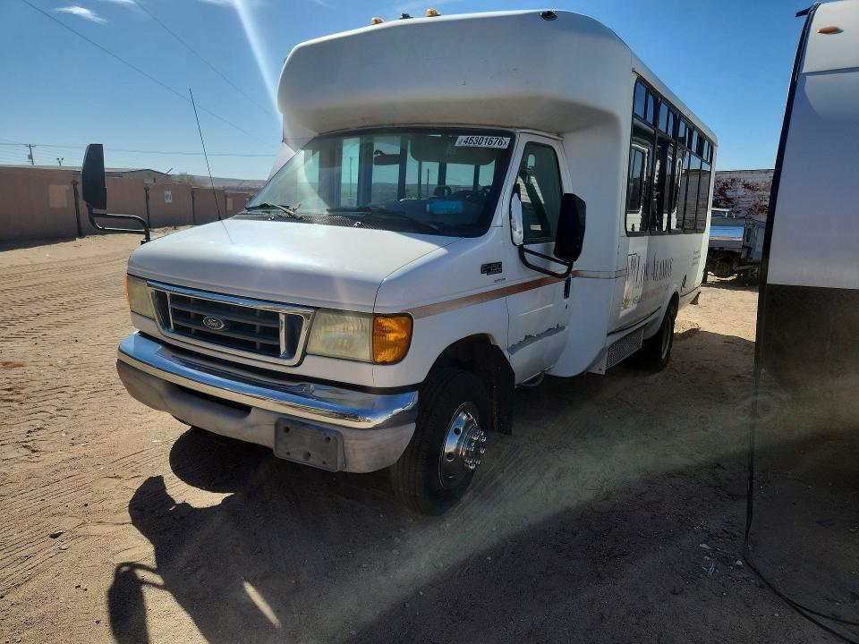 2003 Ford E450 მანქანა იყიდება აუქციონზე, vin: 1FDXE45S33HB85132, აუქციონის ნომერი: 46301676