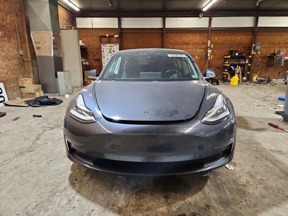 2018 Tesla Model 3 მანქანა იყიდება აუქციონზე, vin: 5YJ3E1EA2JF123615, აუქციონის ნომერი: 45630706