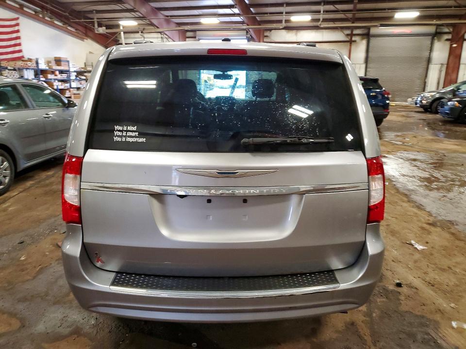45724556 :رقم المزاد ، 2C4RC1BG4GR261730 vin ، 2016 Chrysler Town & Country مزاد بيع
