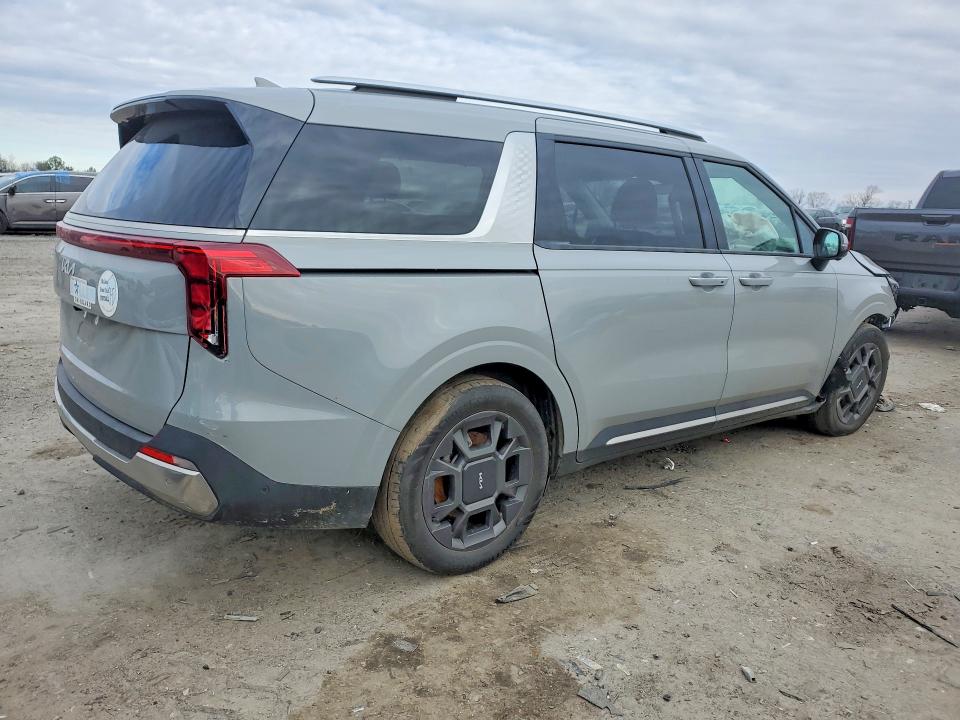 Продаж на аукціоні авто 2025 Kia Carnival, vin: KNDNE5K36S6504676, номер лоту: 46417096