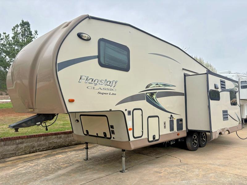 Продажа на аукционе авто 2016 Foresriver Flagstaff Lite Weight Trailers, vin: 4X4FFLD29G1868986, номер лота: 46699056