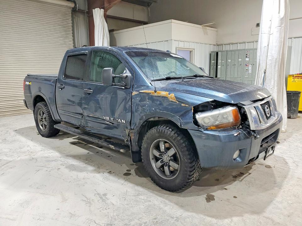 79882475 :رقم المزاد ، 1N6AA0EC9EN512626 vin ، 2014 Nissan Titan مزاد بيع