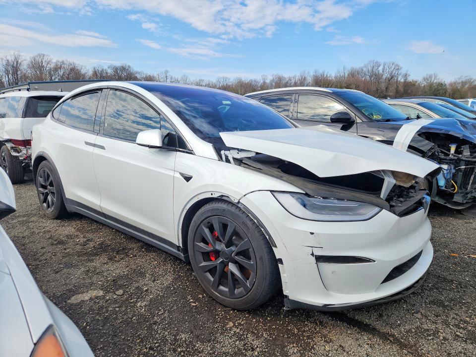 Продажа на аукционе авто 2022 Tesla Model X, vin: 7SAXCBE64NF342982, номер лота: 95777535