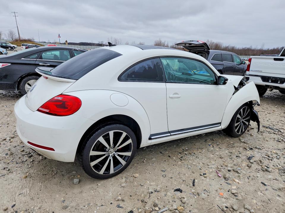 2013 Volkswagen Beetle მანქანა იყიდება აუქციონზე, vin: 3VWVA7AT1DM662027, აუქციონის ნომერი: 45663066