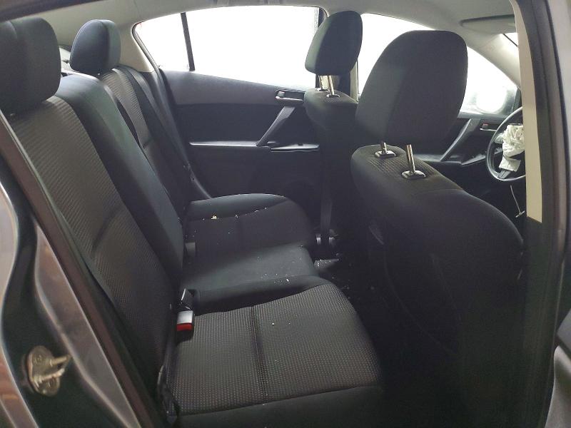 46665236 :رقم المزاد ، JM1BL1U70D1702350 vin ، 2013 Mazda 3 مزاد بيع
