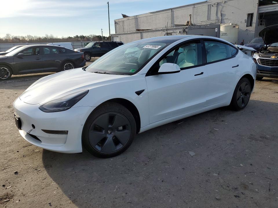 Продажа на аукционе авто 2022 Tesla Model 3, vin: 5YJ3E1EB6NF176946, номер лота: 47279966