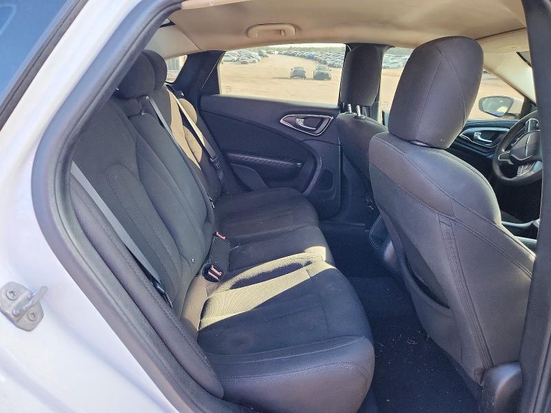 79283175 :رقم المزاد ، 1C3CCCABXFN730231 vin ، 2015 Chrysler 200 مزاد بيع