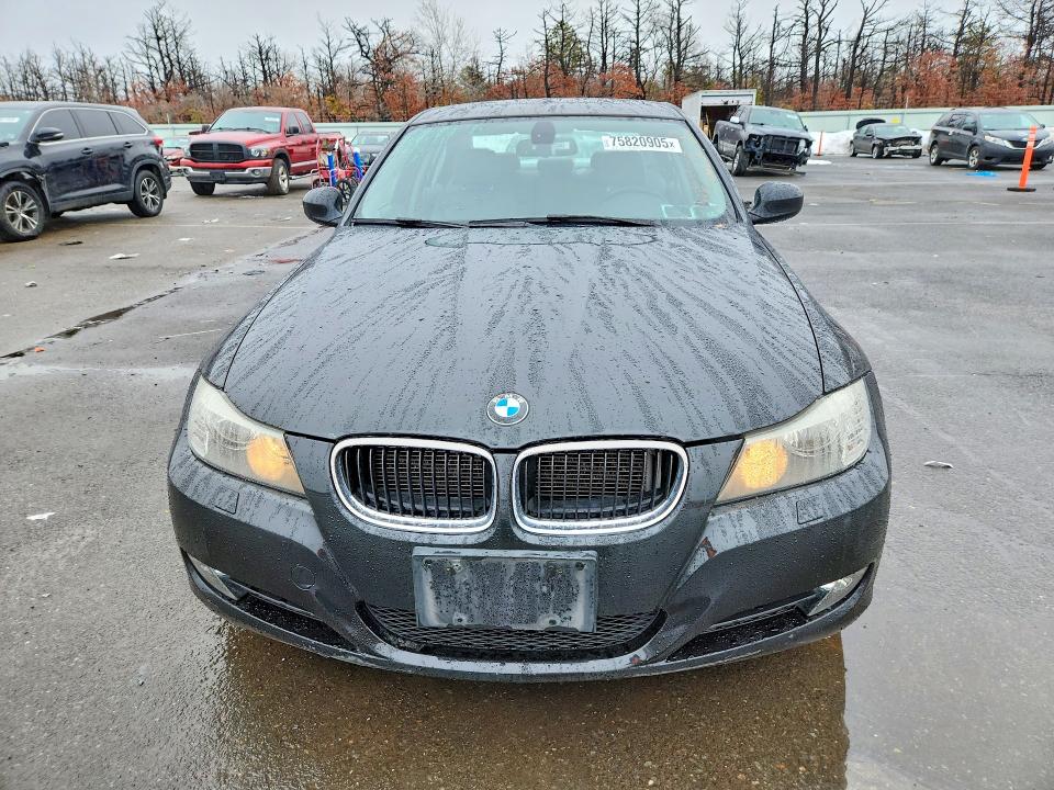 75820905 :رقم المزاد ، WBAPK5C59BA656351 vin ، 2011 Bmw 328 مزاد بيع