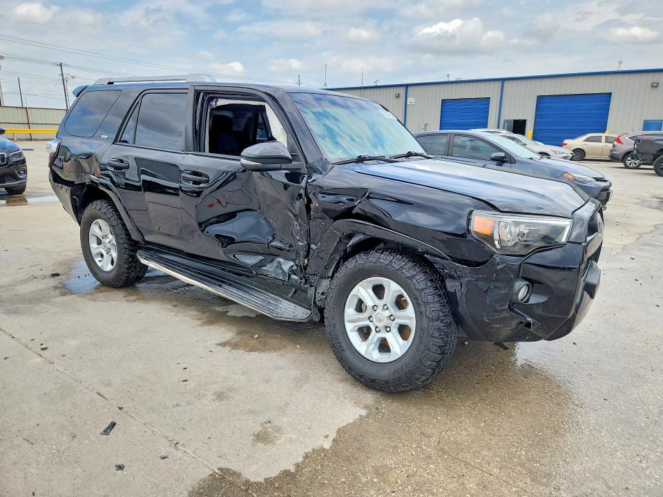 79920725 :رقم المزاد ، JTEZU5JR1H5150912 vin ، 2017 Toyota 4runner مزاد بيع