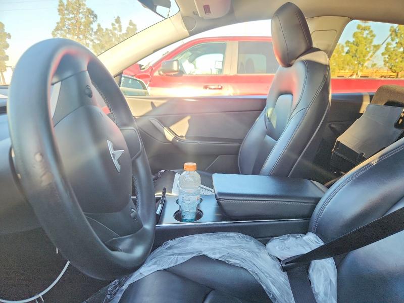 46687166 :رقم المزاد ، 5YJYGDEE7LF054685 vin ، 2020 Tesla Model Y مزاد بيع
