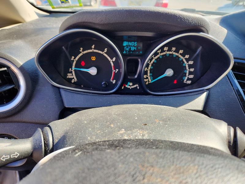 46663946 :رقم المزاد ، 3FADP4BJ2EM194650 vin ، 2014 Ford Fiesta مزاد بيع