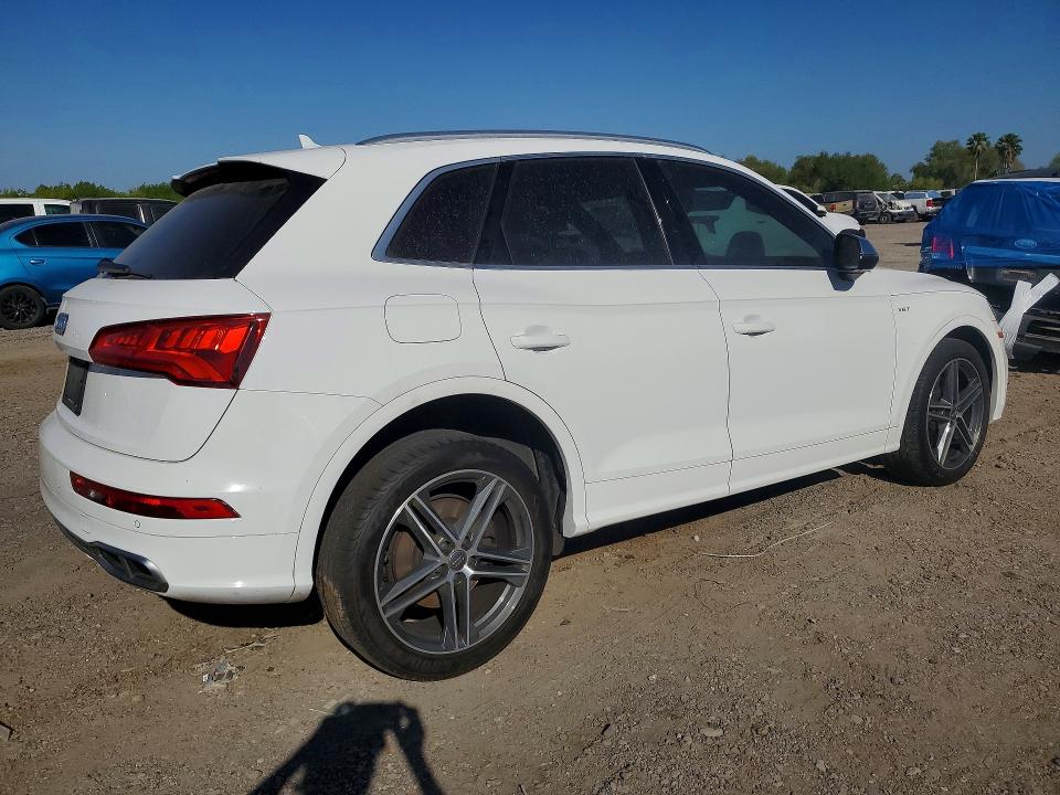 2018 Audi Sq5 მანქანა იყიდება აუქციონზე, vin: WA1A4AFY4J2058477, აუქციონის ნომერი: 46244356