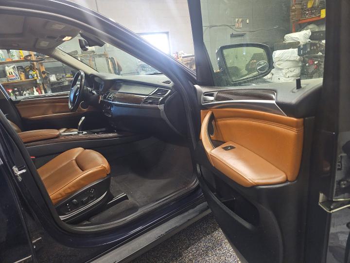 2010 Bmw X5 მანქანა იყიდება აუქციონზე, vin: 5UXFE8C52AL311204, აუქციონის ნომერი: 47099256
