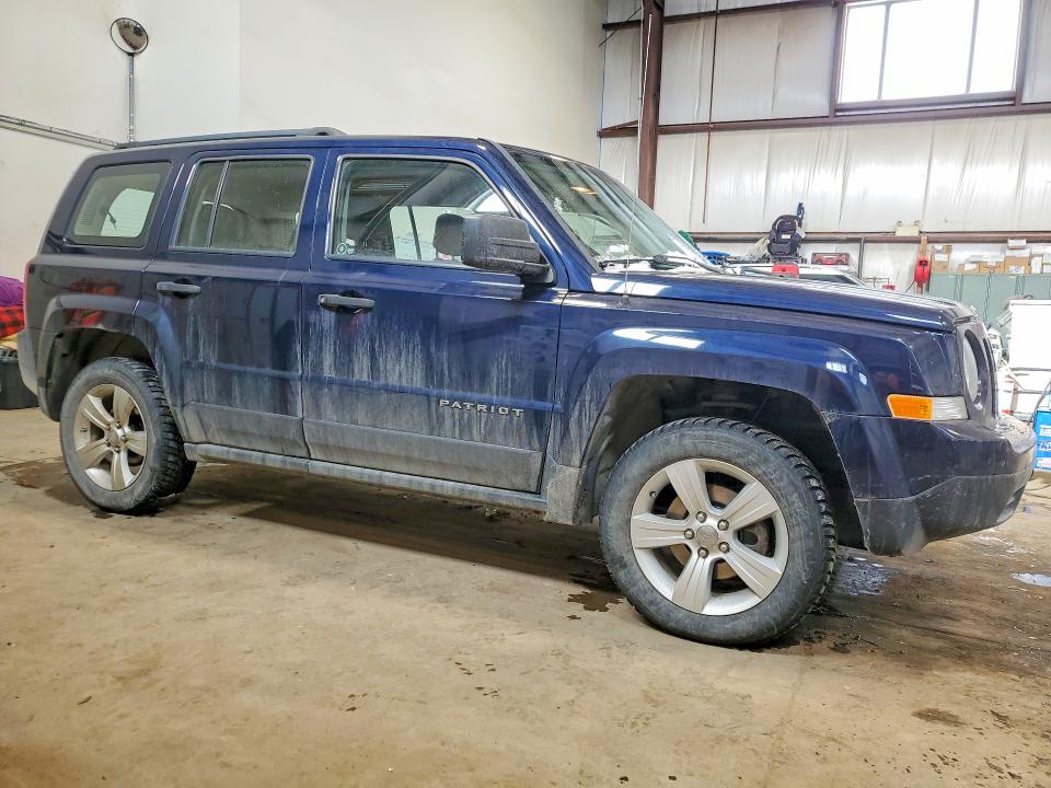 78457875 :رقم المزاد ، 1C4NJRAB3FD302830 vin ، 2015 Jeep Patriot مزاد بيع