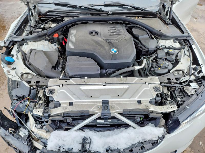 46043636 :رقم المزاد ، 3MW5R7J05M8C06958 vin ، 2021 Bmw 330 مزاد بيع