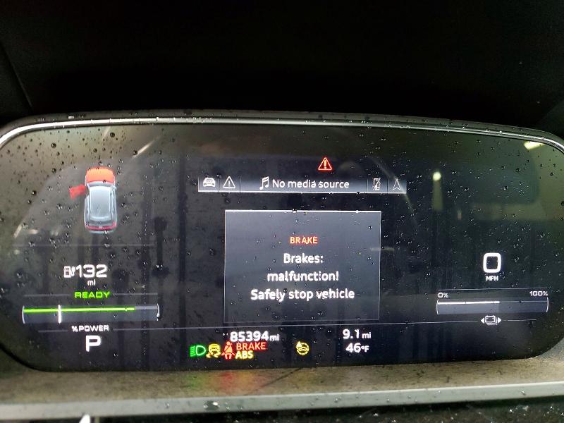 46695996 :رقم المزاد ، WA1LAAGE7MB003631 vin ، 2021 Audi E-tron مزاد بيع