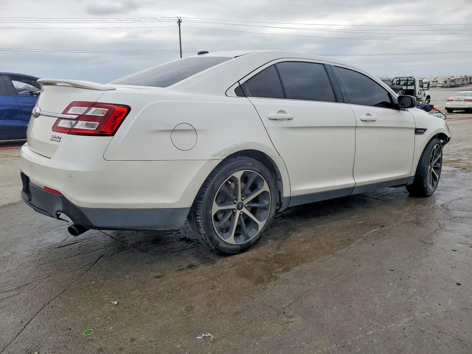 47750906 :رقم المزاد ، 1FAHP2KT8FG151336 vin ، 2015 Ford Taurus مزاد بيع