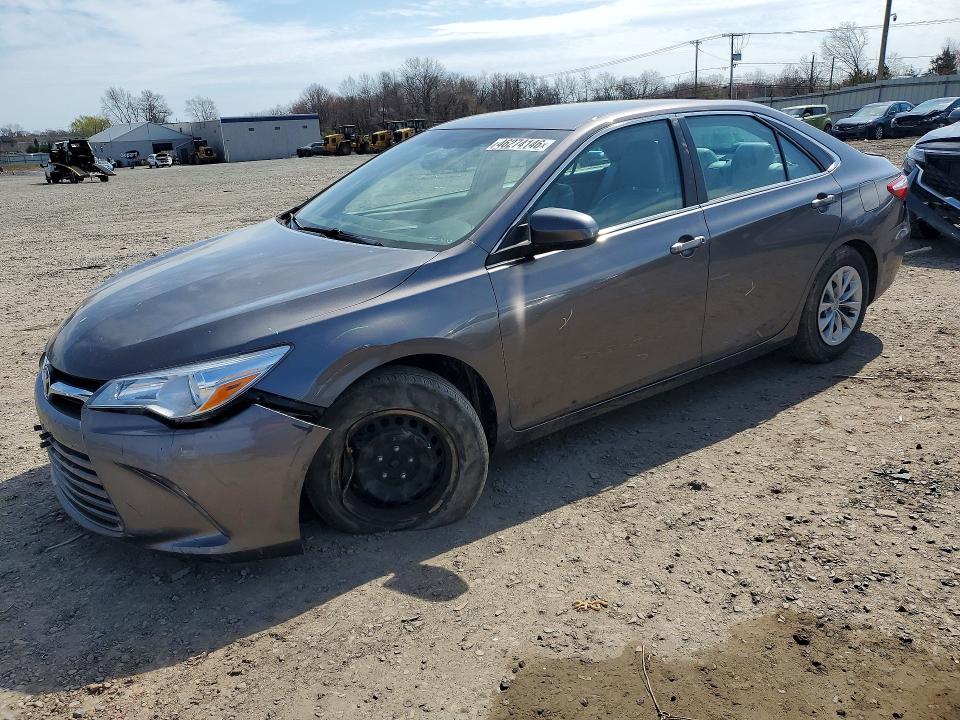 46274146 :رقم المزاد ، 4T1BF1FK7HU792184 vin ، 2017 Toyota Camry مزاد بيع