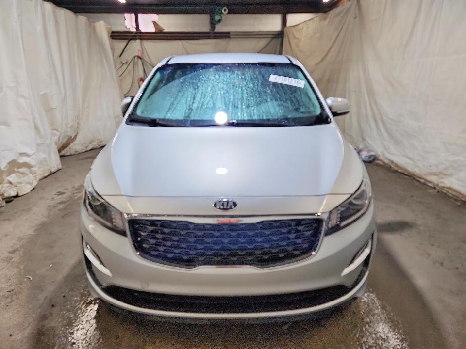 47191216 :رقم المزاد ، KNDMA5C11L6592378 vin ، 2020 Kia Sedona مزاد بيع