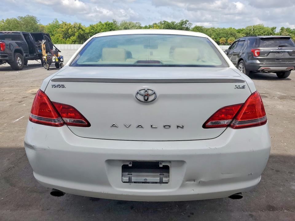 Продажа на аукционе авто 2005 Toyota Avalon, vin: 4T1BK36B45U019630, номер лота: 48293376