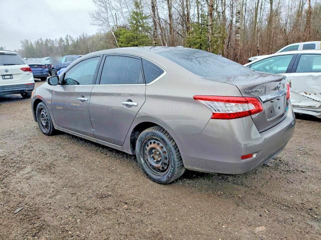41885076 :رقم المزاد ، 3N1AB7AP6FL641672 vin ، 2015 Nissan Sentra مزاد بيع