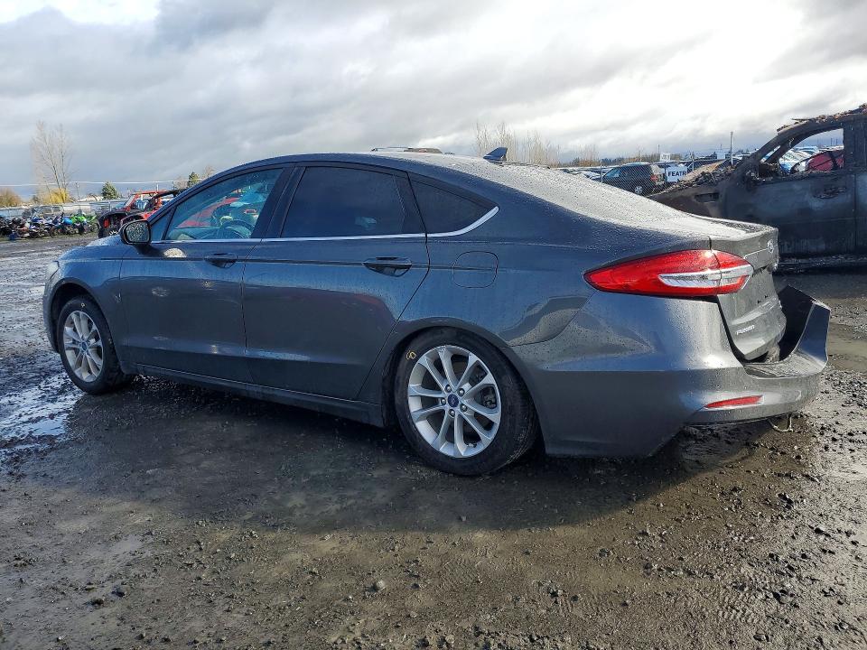 Продажа на аукционе авто 2020 Ford Fusion, vin: 3FA6P0LU0LR135834, номер лота: 79691005